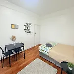 Cricklewood Broadway Guest Home