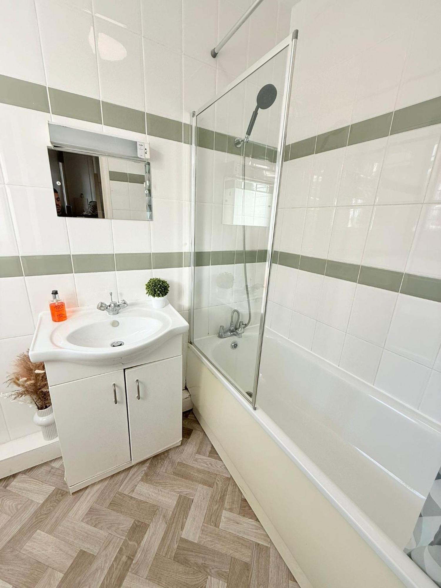 Cricklewood Broadway Guest Apartamento *
